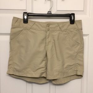 Columbia PFG tan shorts. Women’s, size small. Like new.